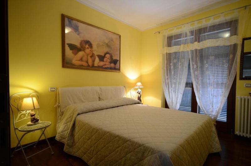 Mirbea Bed and Breakfast Cisano sul Neva Buitenkant foto